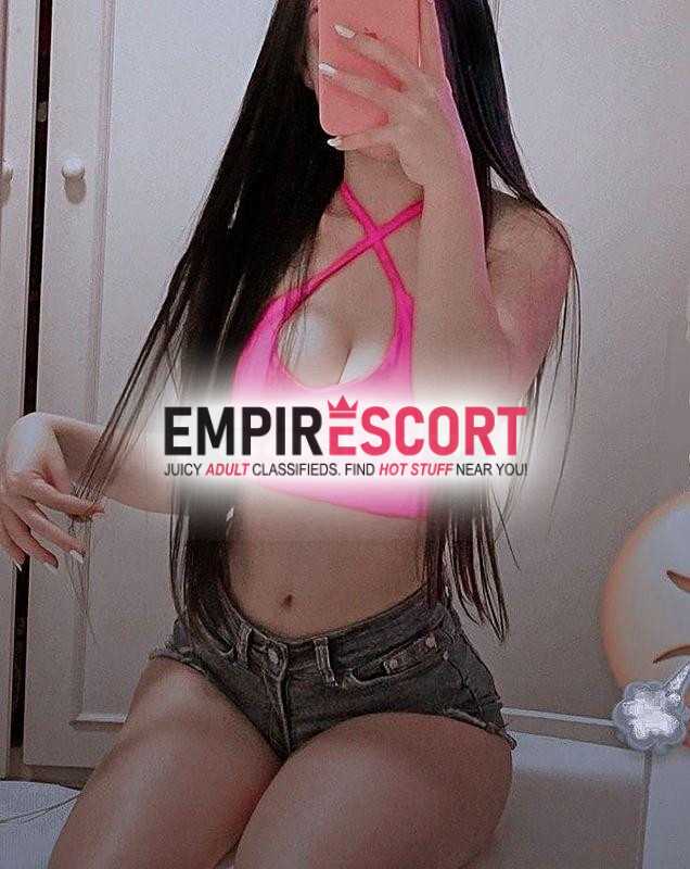 estudante iniciante recém chegada cheia de tesão toda durinha amo ser chupada bem gostoso