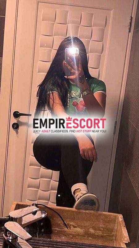 morena linda cheirosa e muito carinhosa…estilo namoradinha
