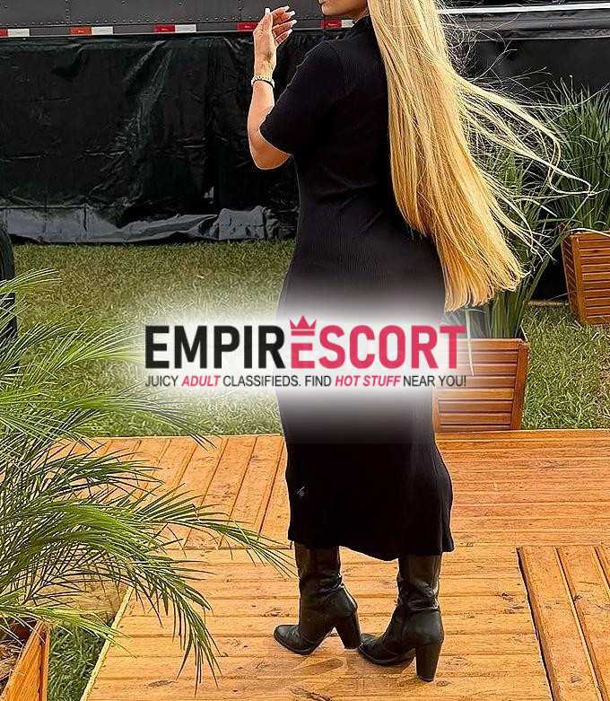 ✨ loira elegante e extremamente discreta ✨