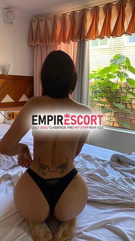 mia ferrari novinha primeira vez na cidade