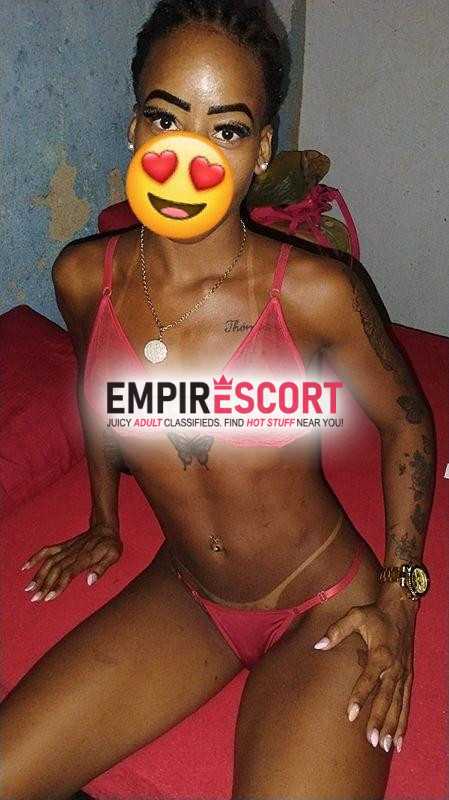 .adoro fazer anal sou bastante safada e gosto de gemer gostoso pra te provocar. vem me sentir sou apertadinha e novinha 😍