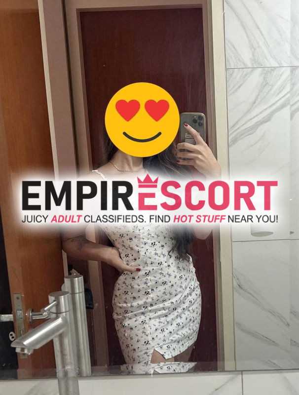 namoradinha carinhosa e discreta