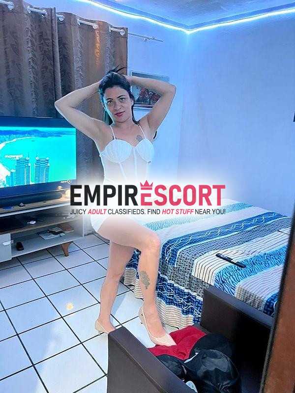 greluda apertada e gostosa