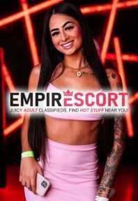 nicole mestiça japonesa de pele clara com um corpo maravilhoso.