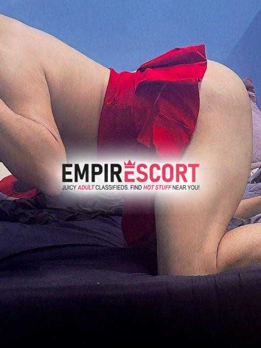 novinha do rabão branquinho e gostoso. boquete delicioso e meladinho 🙈😈🔥 venha-me conhecer