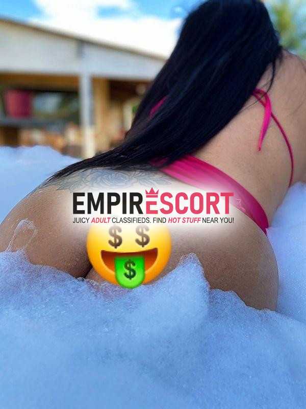 morena fogosa estilo mulherão 🔥😈 toda completinha 💋
com local próprio. 🤤😉