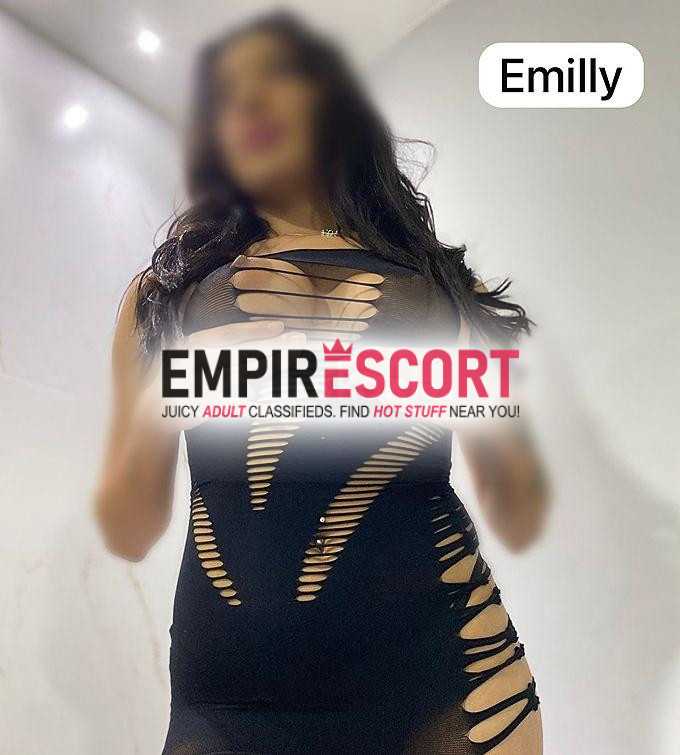 emily safadinha e novinha