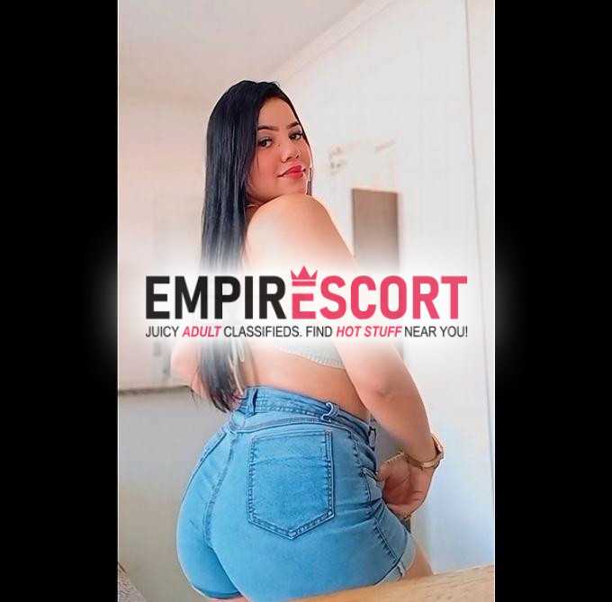 pela primeira vez na cidade.morena estilo namoradinha com localvem gozar gostoso