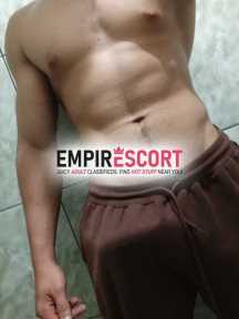 quero socar meu cacete e um cu com o rabo bem grande