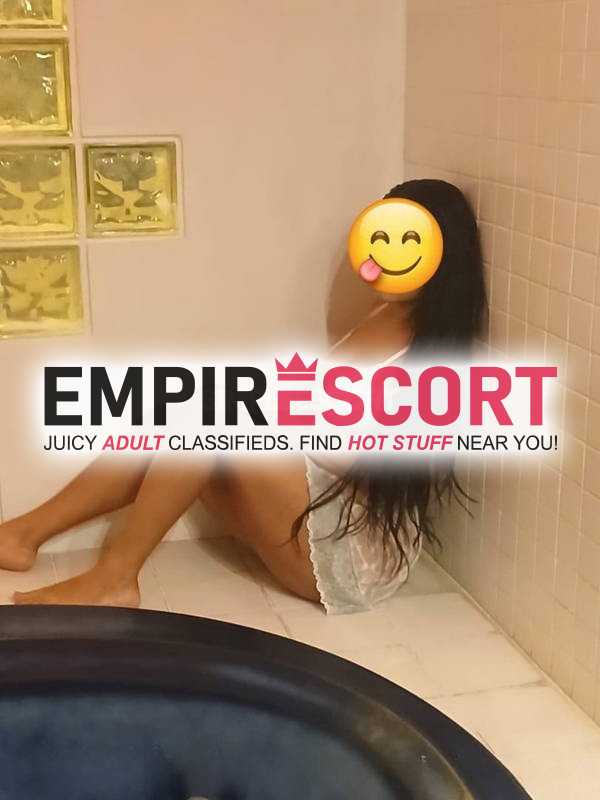 morena atraente e cheirosa.