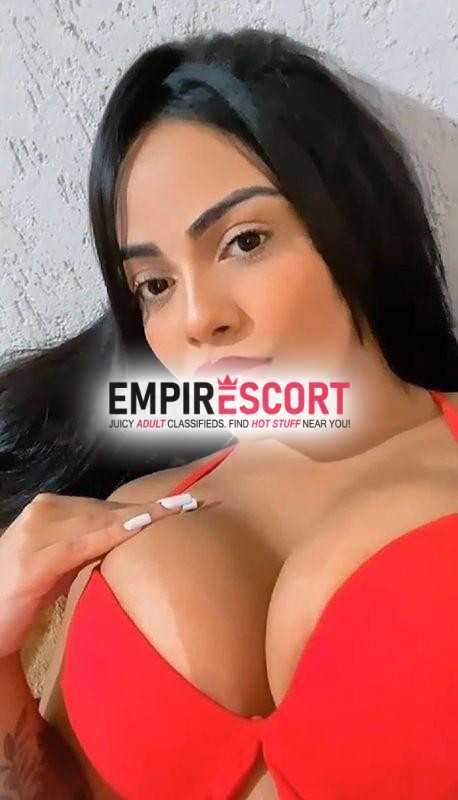 morena gostosa com local