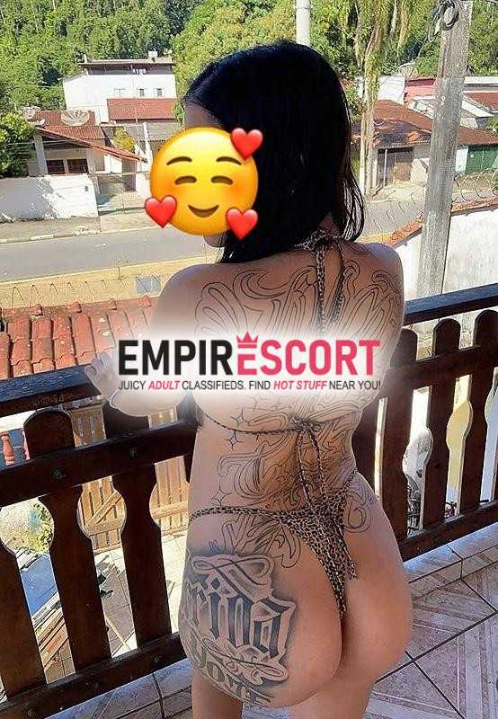 novinha tatuada
