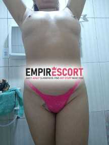 branquinha adoro um sexo gostoso 😋 só muito safadinha na cama