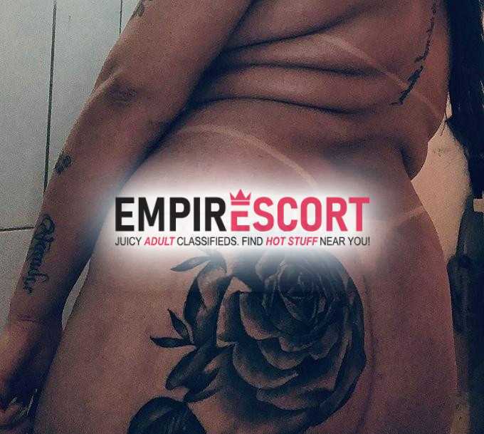 branquinha linda. novinha deliciosa gostosa e safada e tatuada