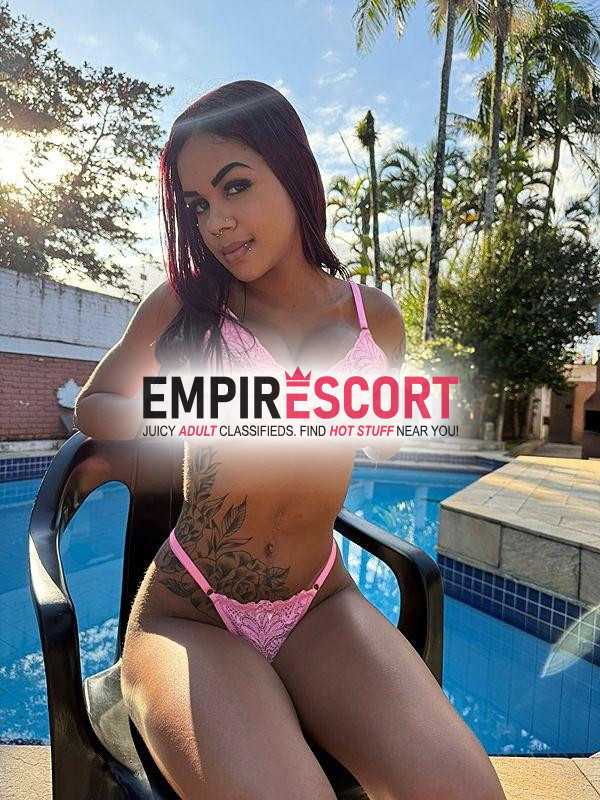 morena safada com seios naturais