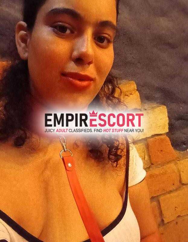 branquinha pronta para te satisfazer