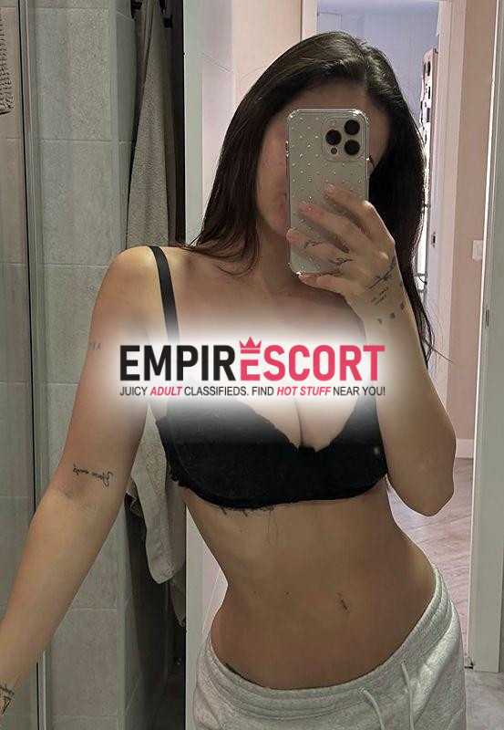 linda universitária morena pele cheirosa com local para atender em curitiba 🔥🔥