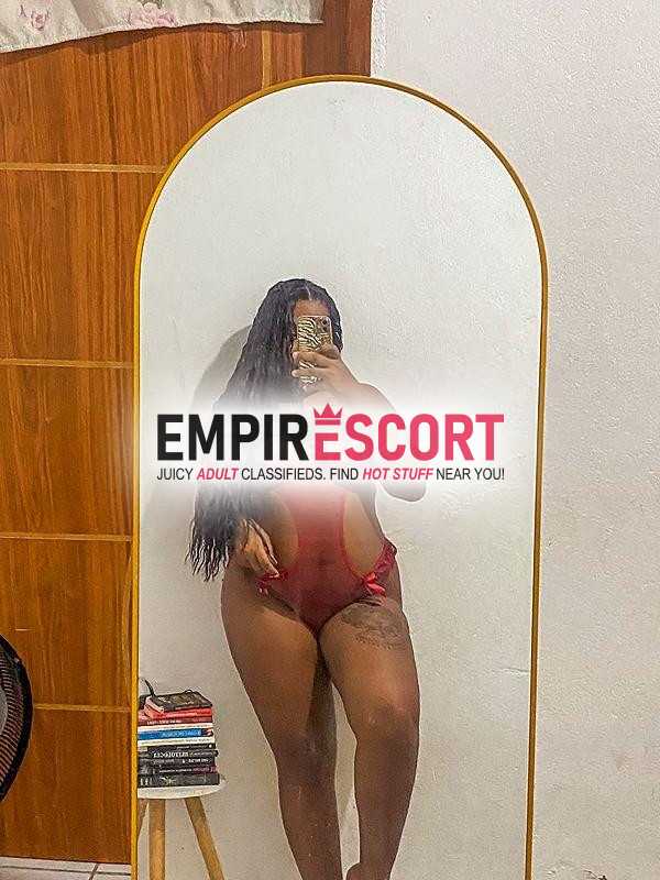 pretinha diferenciada disponível para te fazer relaxar gostoso