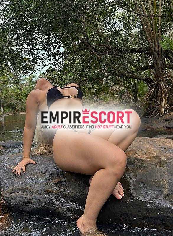 linda loira siliconadaboquete guloso
estilo namoradinha