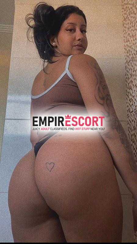 chegando agora na cidade luna rainha do anal com boquete babadinho completinho sem frescura