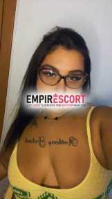 oi meus amores
sou uma novinha delicada sexy e bem gostosa uma ppk bem lisinha e um cuzinh0 bem apertadinho.