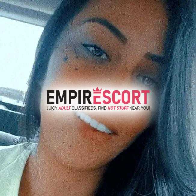 novinha disponível com local 😍para homens de bom gosto venham me conhecer ❤️ para mas informações sobre o meu trabalho me chama no whatsapp 📱😍