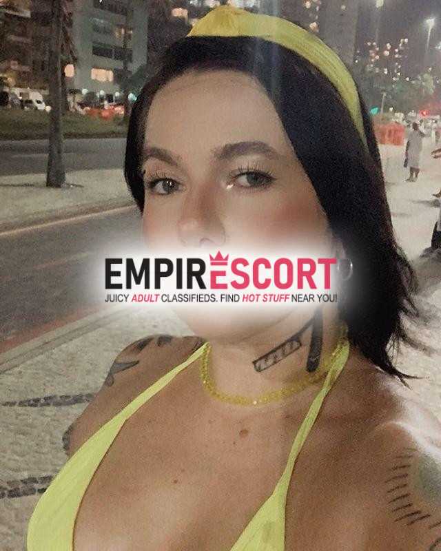 recém chegada na cidade 