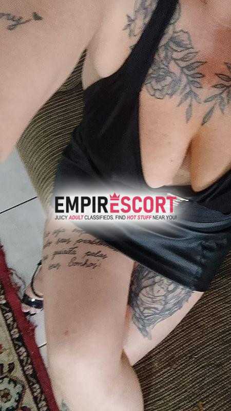 becka ferraz uma linda loira toda tatuada pro 70rapidinha