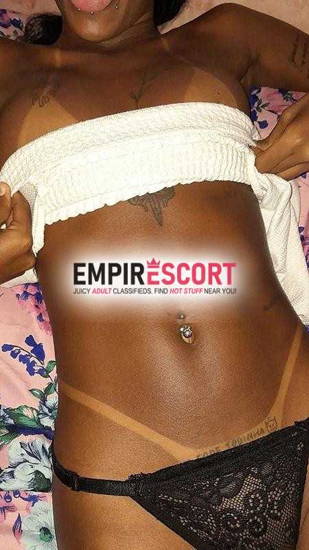 morena tatuada disponivel pra atendimento em motel e chamadinhas😋