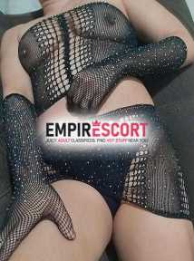 biazinha magrinha com anal oral sem e local particular
