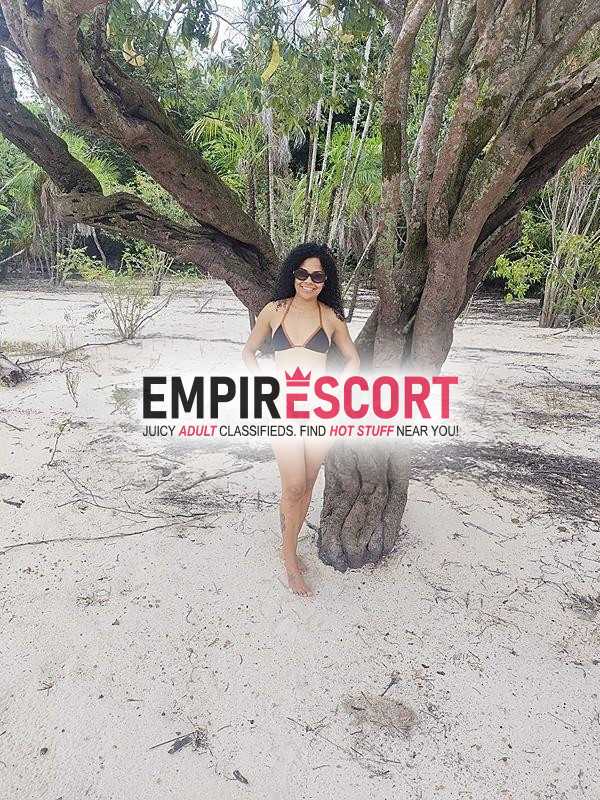 josy morena cacheada novata na cidade local