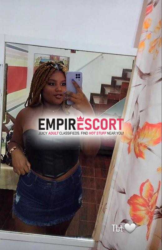 pretiinha disponível pra fuder 
adoro meu cuzinho apertado 🤤