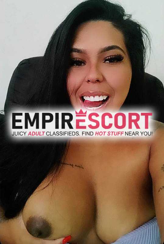 linda morena especialista no oral.