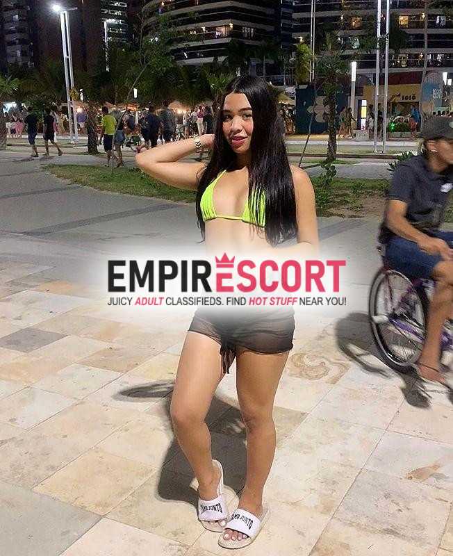 bruna novinha gostosa com local disponível