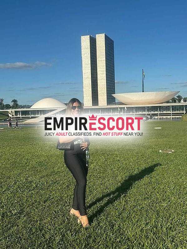 ola prazer manauara 
sou massoterapeuta 
adoro fazer massagem erótico sou cavalona e gostosa demais