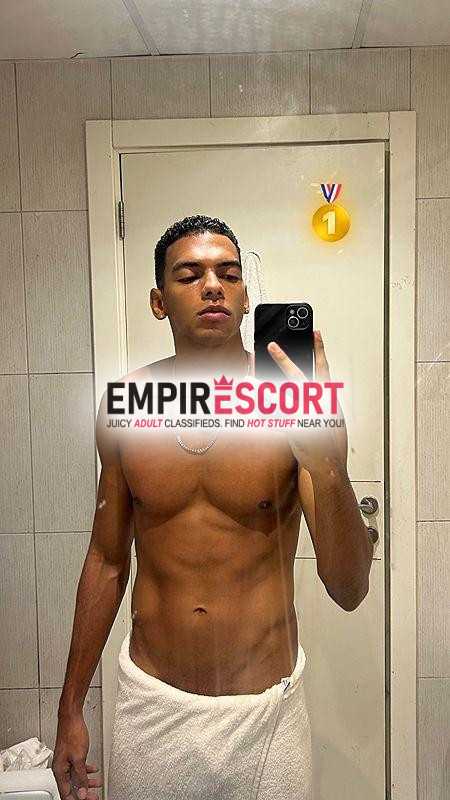 novinho dotado com local ruasaopaulo😈