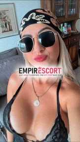 novidade na cidade loirinha linda de corpo e rosto siliconada atendendo até madruugada