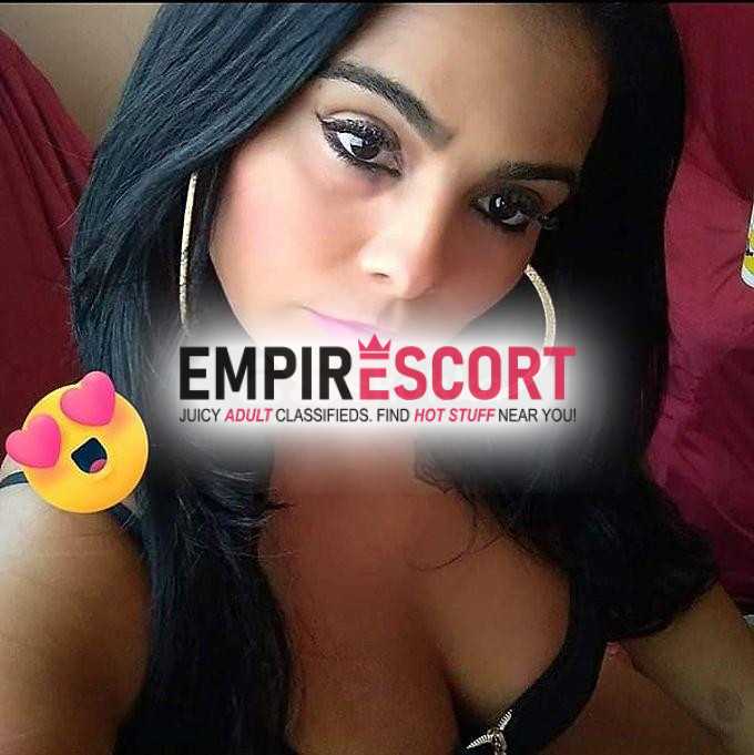 safada dos seios e bunda grande