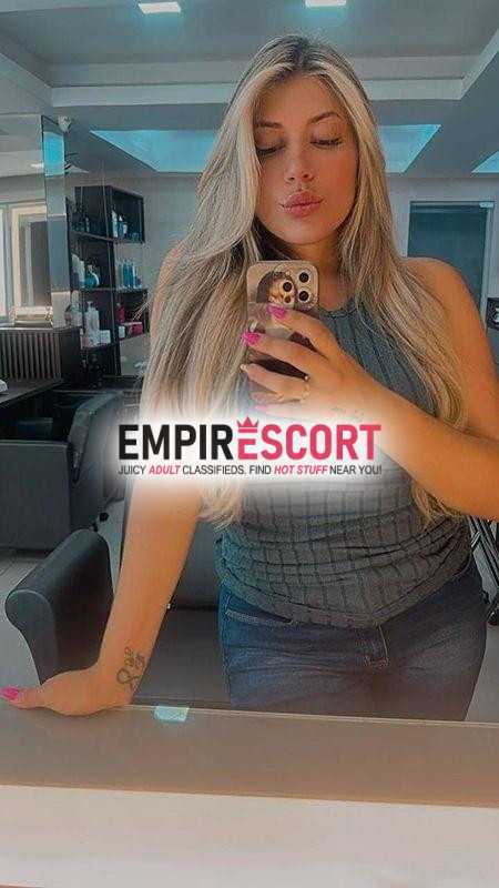 nicole namoradinha safada gulosa loira olhos verdes bronzeada magrinha boquinha de veludo venha conferir .