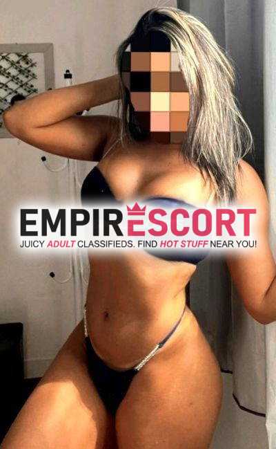 paola pacheco vem se encantar com doce e jovem loira radiante.