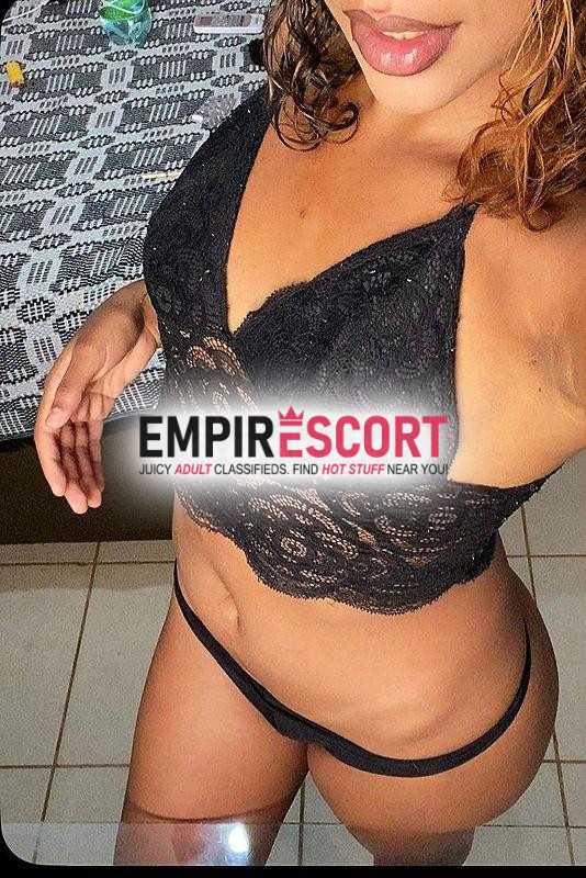 julia novata com muito tesao pra dar