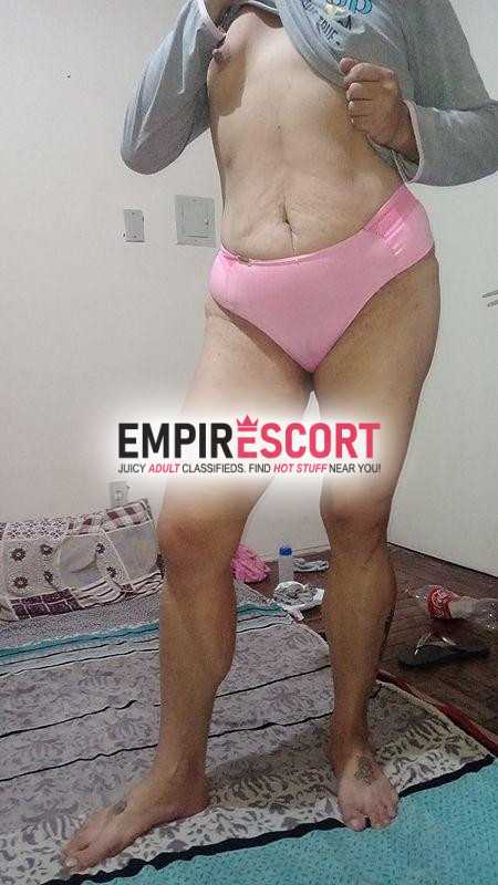 lika morena clara 180 87kg buceta gulosa e gostosa 42 anossexo oral 80
sexo sem anal 100
sexo completo 150
com local 200 
motel 150
par