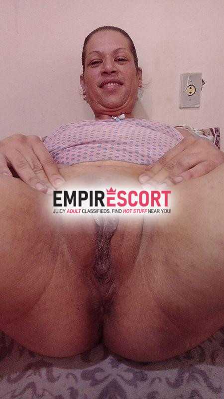 lika morena clara 180 87kg buceta gulosa e gostosa 42 anossexo oral 80
sexo sem anal 100
sexo completo 150
com local 200 
motel 150
par