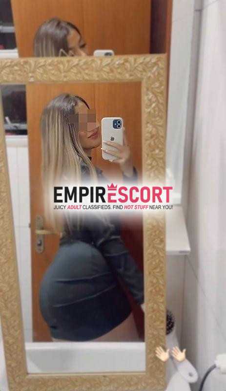 sabrina domiciliar universitária cheia de tesão