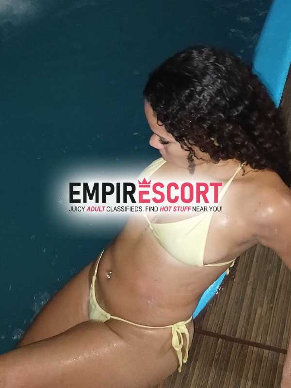 “olá amor me chamo lua tenho 18 anos 😈
branquinha safada e sem vergonha do jeito que tu gosta 🔥
vem passar momentos quentes comigo e realizar teus desejos mais proibidos 💋
hoje eu tô pronta pra muita putaria e provocação