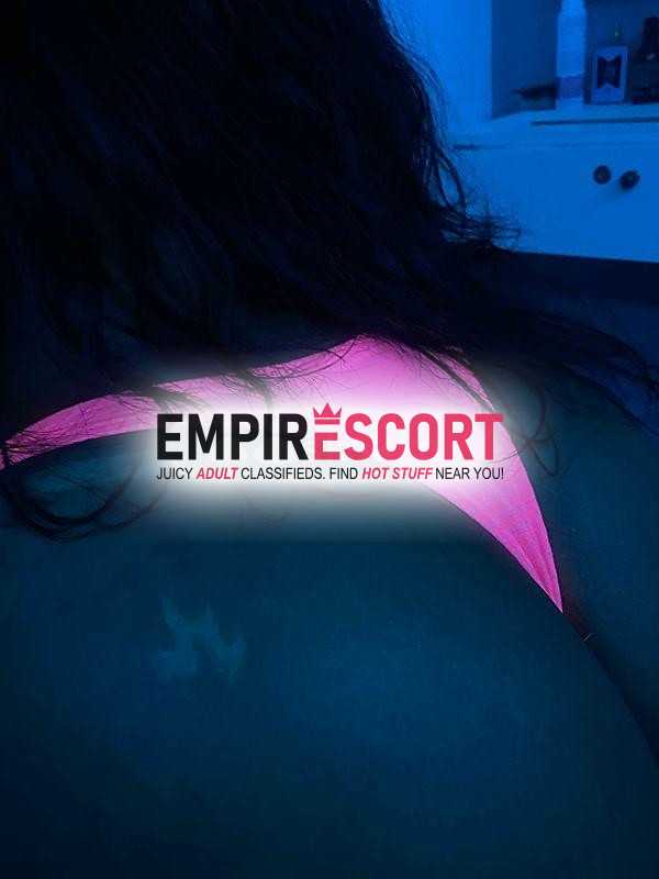 rebeca 18 aninhos com local no centro de caxias faço anal promo 1hr no meu local 100 reais
