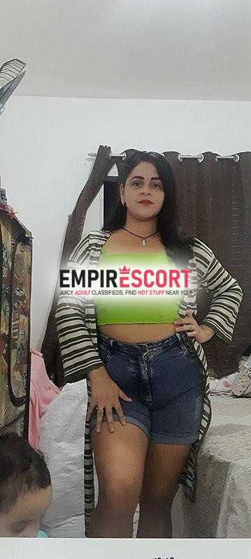 olá meus amores 💖 me chamo bárbara maria sou estilo namoradinha e sem pressa . pronta para satisfazer os seus fetiches gatos