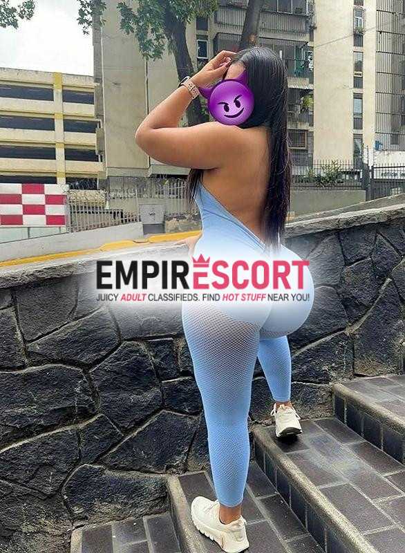 🩵🩵🩵sofia lopez🩵🩵🩵 faÇo uma mamada bem molhadinha no seu pau