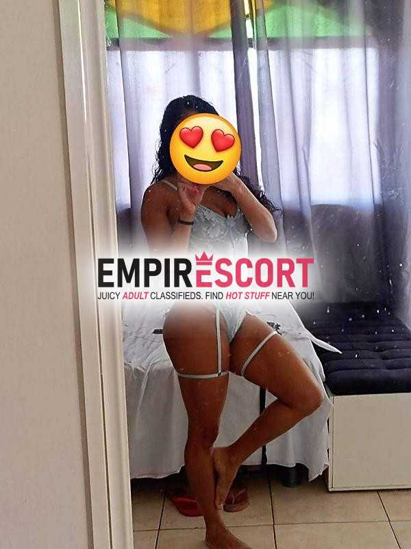carol castilho de volta morena bronzeada massagem com envolvimento.