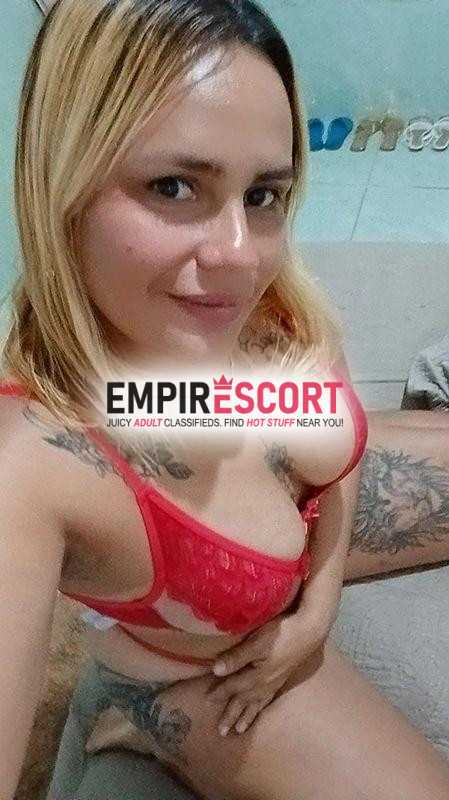 luna loira completinha e sem frescura alguma com local proprio amor